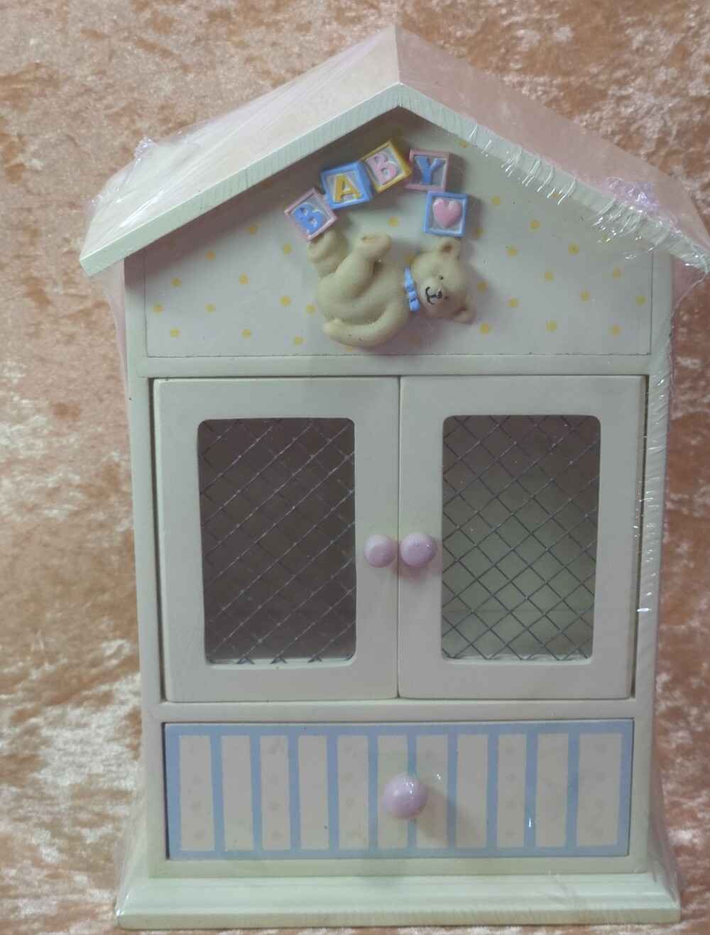 MIB Vintage Wooden Miniature Baby Nursery Wardrobe Hutch Teddy Bear